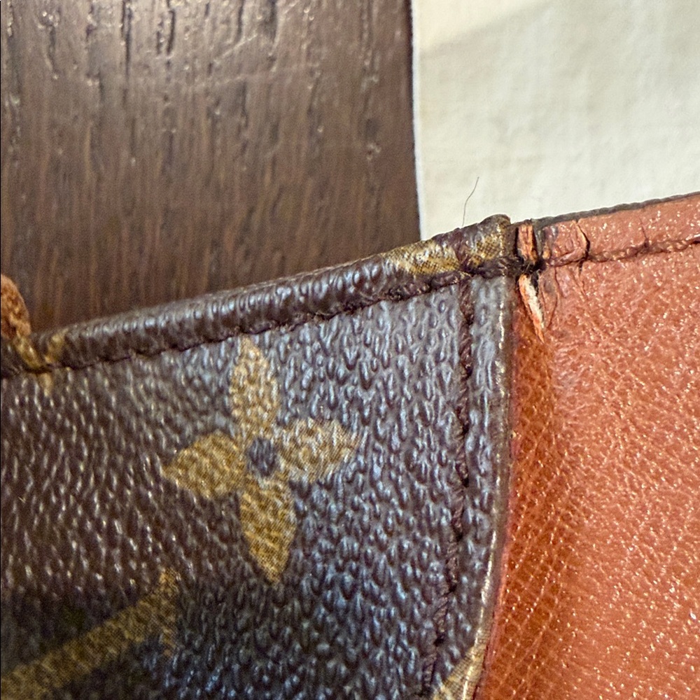 Gorgeous Vintage “LOUIS VUITTON Cartouchiere” Bag 💼 - Picture 11 of 13